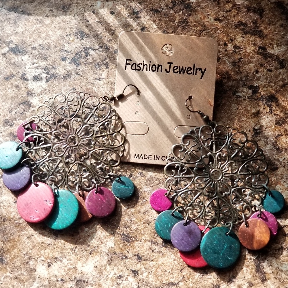🆕️3/$18 BoHo Distressed Wood Disc Dangle Earrings
